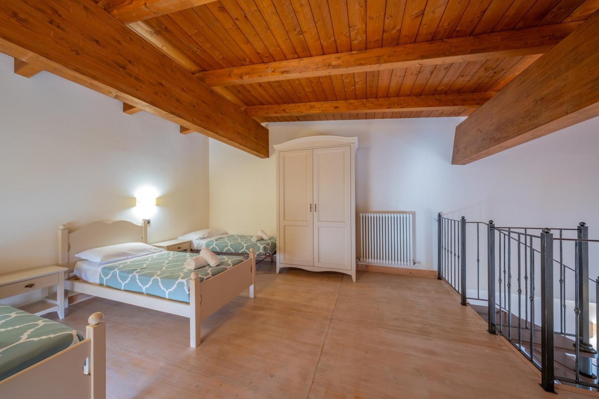 Agriturismo Borgo Biaia Camporgiano Exterior photo