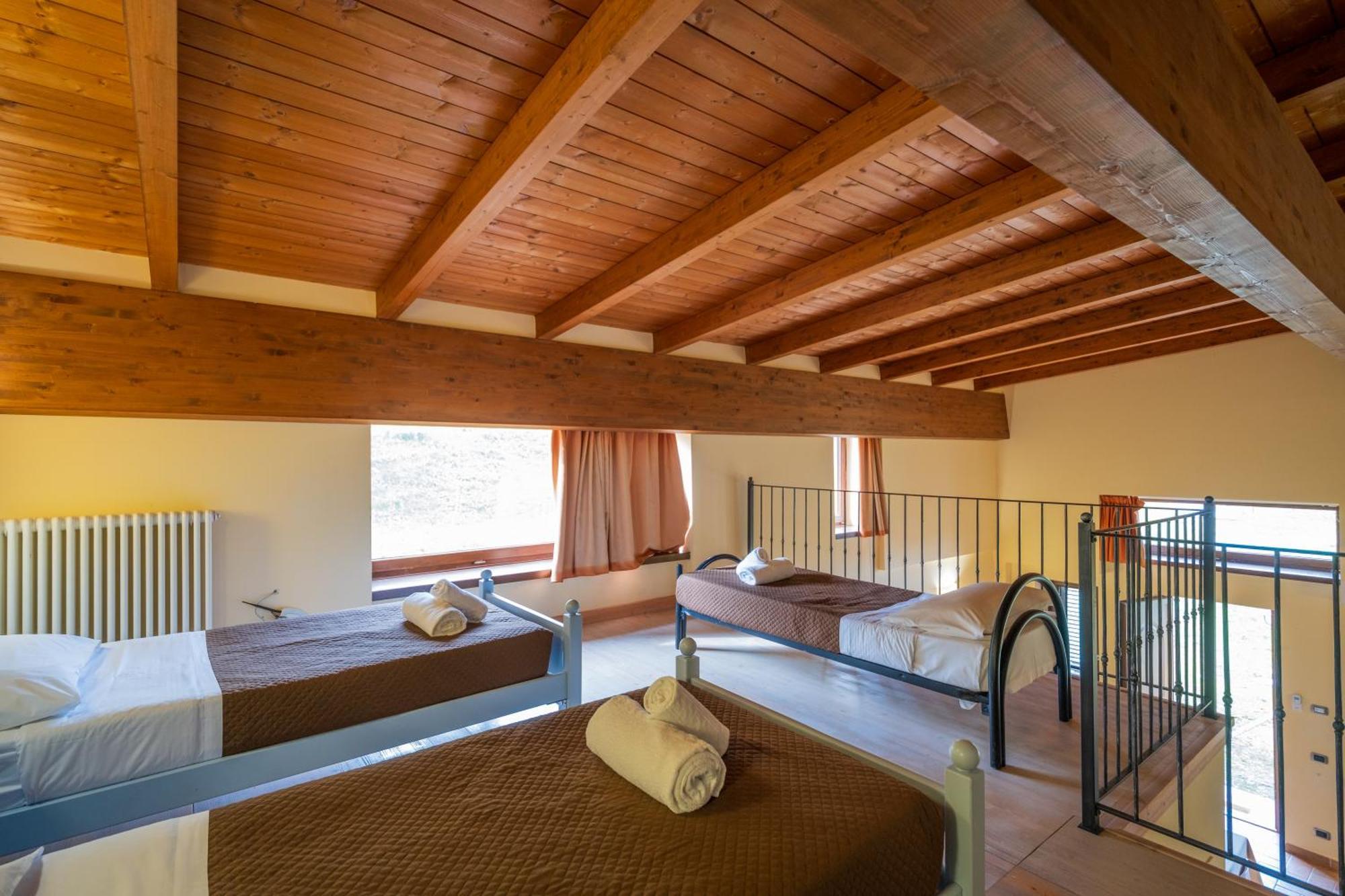Agriturismo Borgo Biaia Camporgiano Exterior photo
