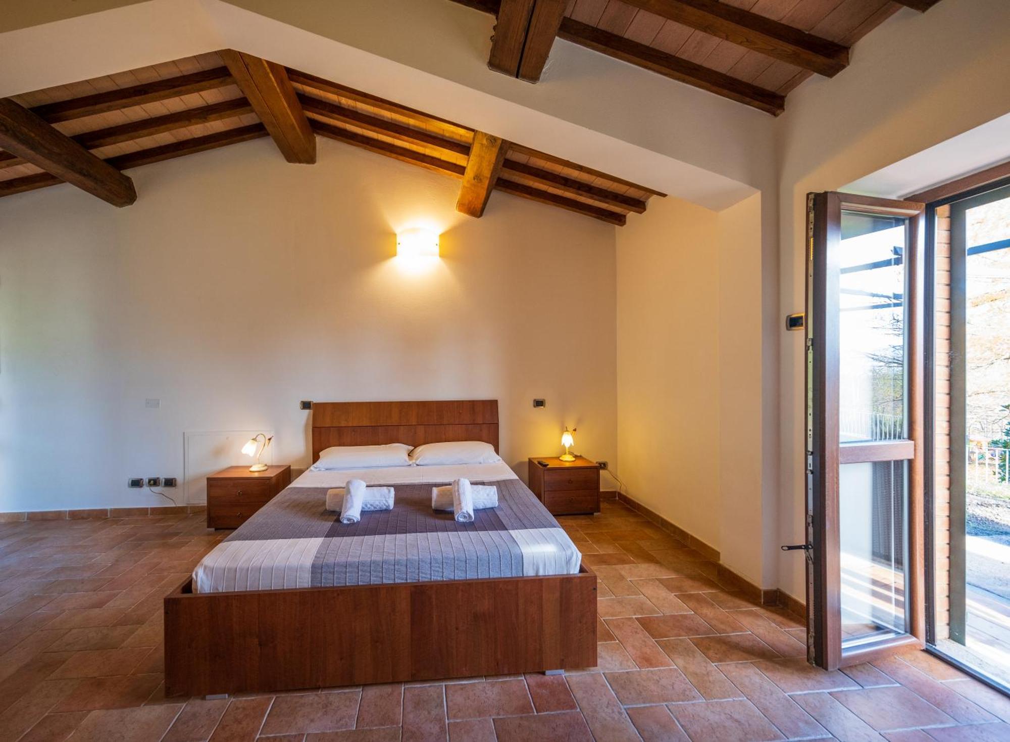 Agriturismo Borgo Biaia Camporgiano Exterior photo