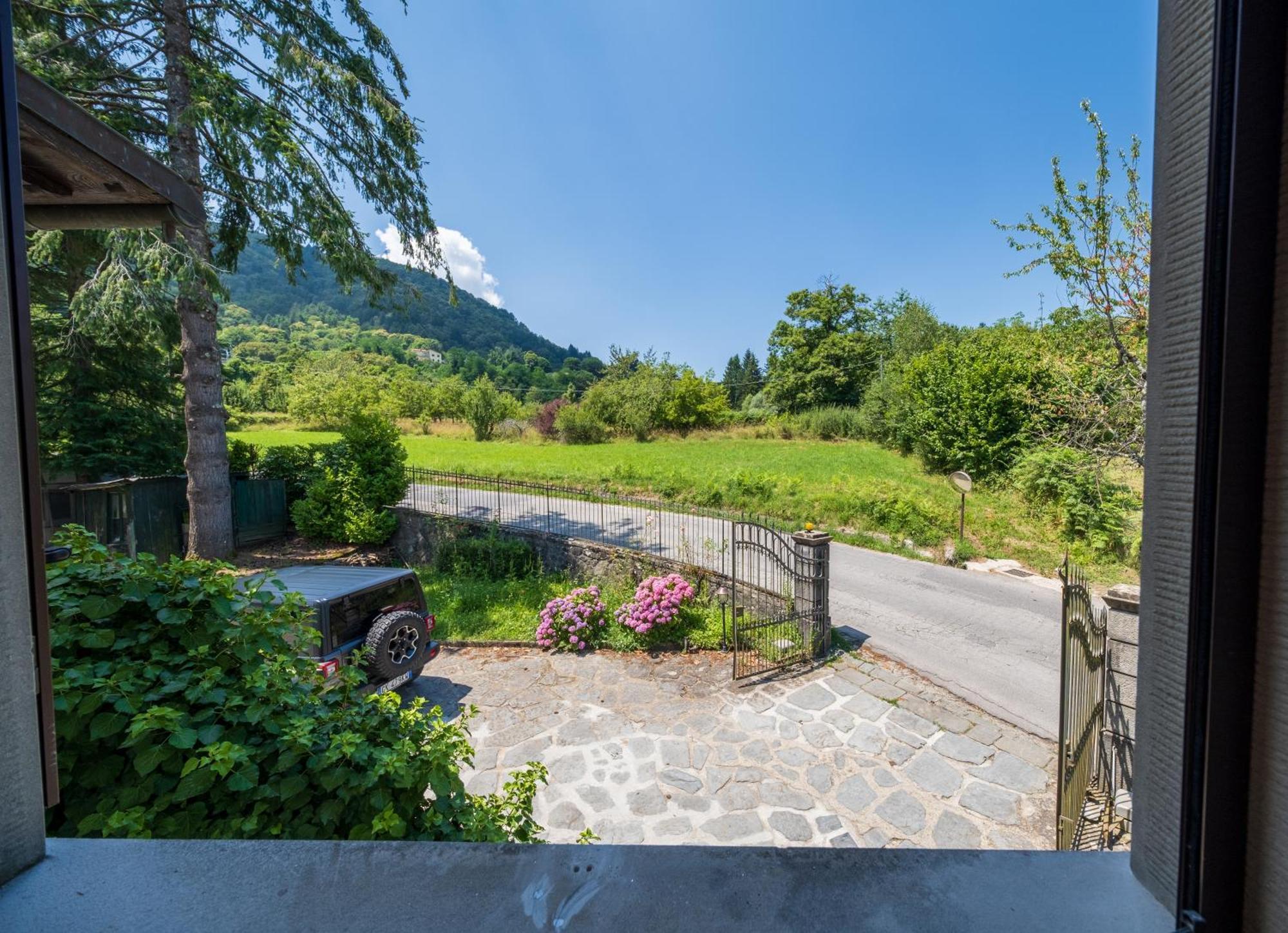 Agriturismo Borgo Biaia Camporgiano Exterior photo